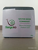Savon Purifiant au Charbon Actif et à la Bave d'Escargot Savon Purifiant au Charbon Actif et à la Bave d'Escargot